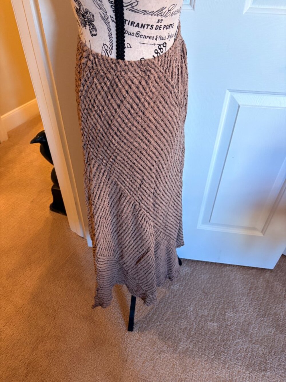 La Bottega Di Brunella Pale pink with black lighter pink stripes Skirt EC